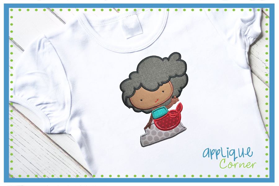 Mermaid on Rock Applique Design